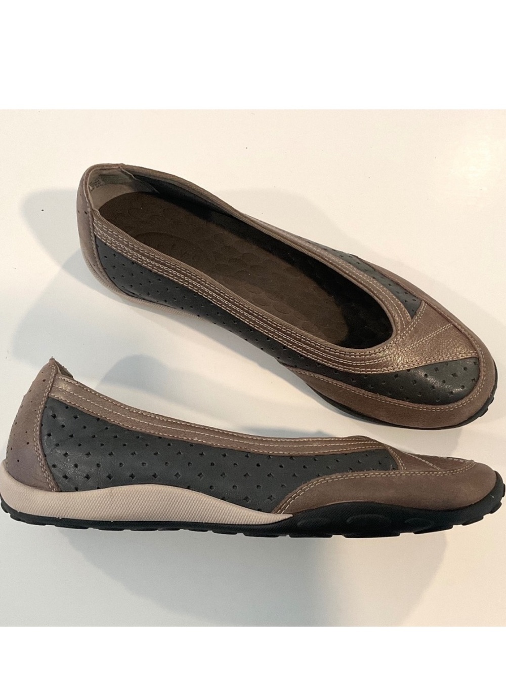PRIVO By CLARKS Slip On Flats Brown / Bronze Leather Size 8.5 Wide